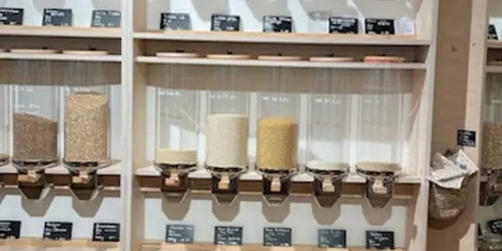 Abf&uuml;llstation Glassilos f&uuml;r Hofladen ansehen